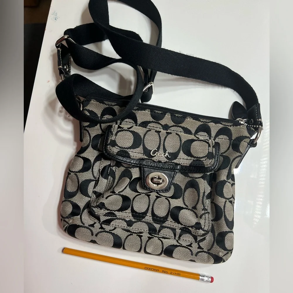Coach crossbody small purse - Picture 5 of 8